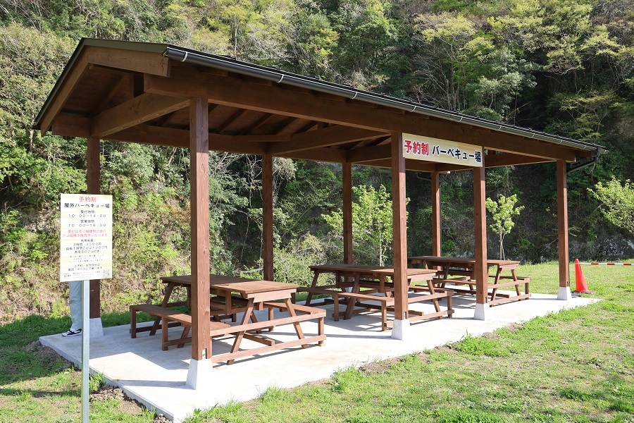 バーベキュー場